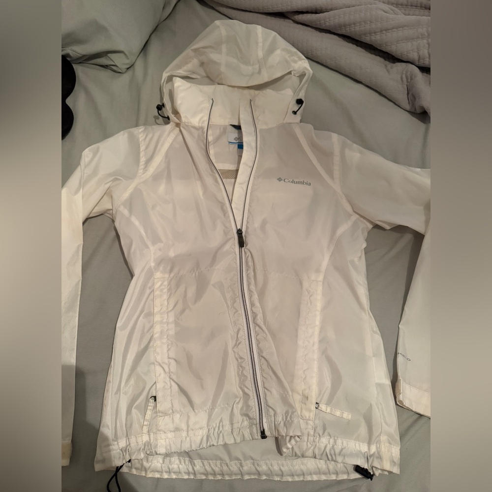 Columbia Off-White Outdoor Jacket